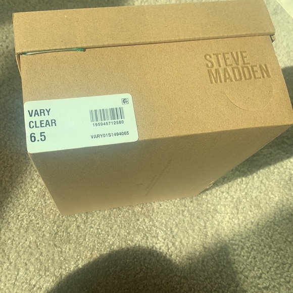 Sexy “Steve Madden Vary” see through clear pump with rhinestone bling strap - Picture 3 of 3